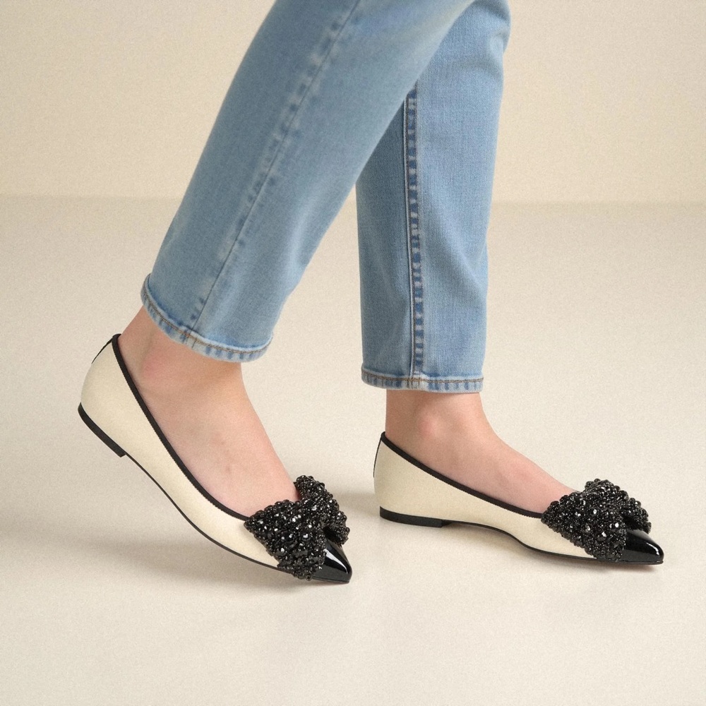 Pretty Ballerinas Leather Flats – EU Size 40